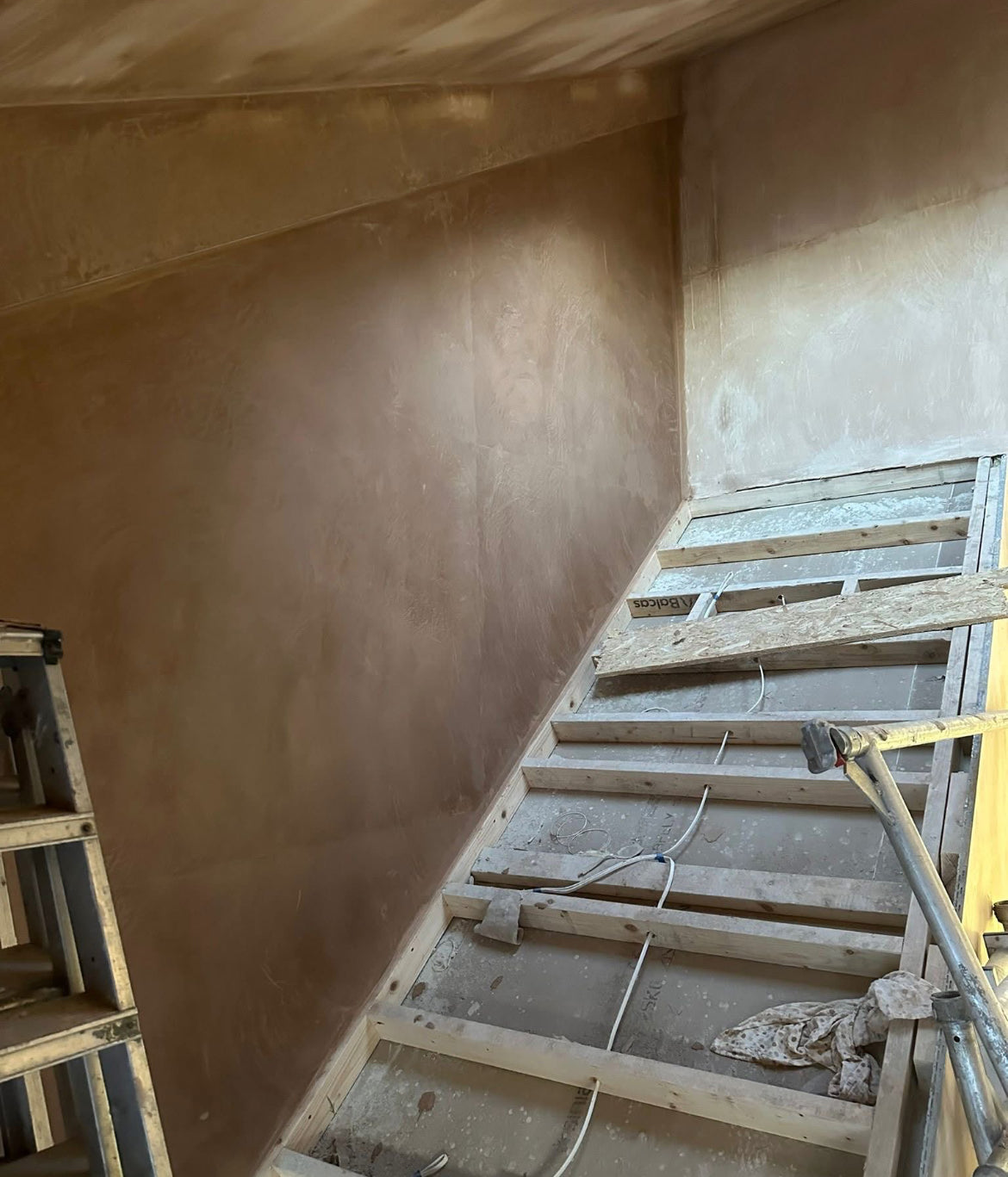 Smooth Plastering a Room - Home Upgrades