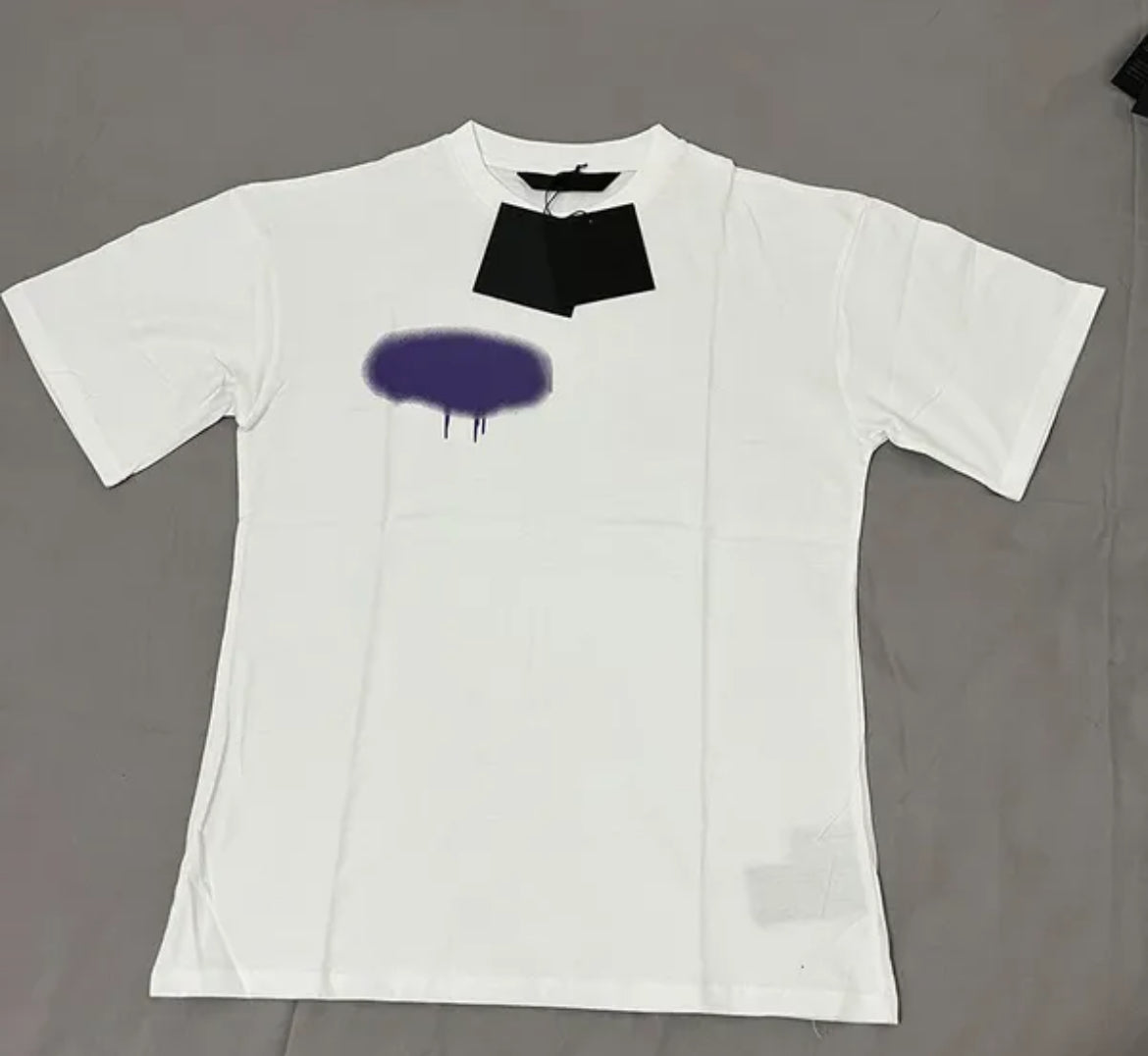 Designer Men's and Women's All White Coloured T-shirts Summer
Fashion Spray Painting Graffiti