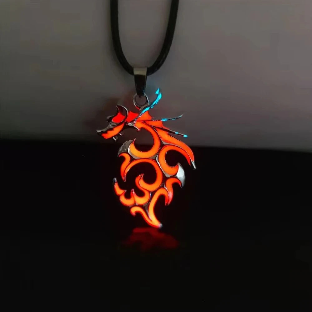 Womens Teen Girls Luminous Moon Necklace Moon Pendants Chain Choker Glow in The Dark