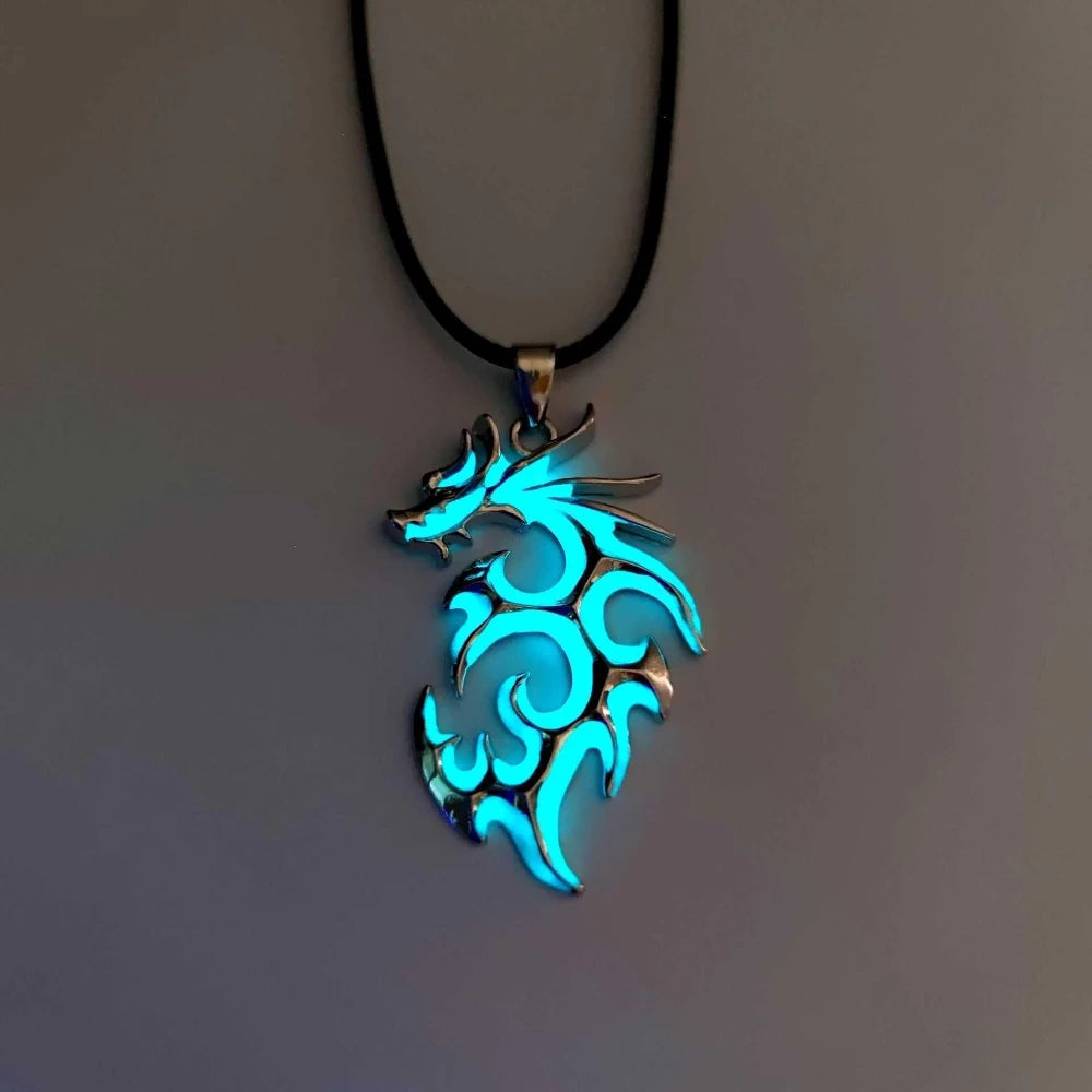 Womens Teen Girls Luminous Moon Necklace Moon Pendants Chain Choker Glow in The Dark