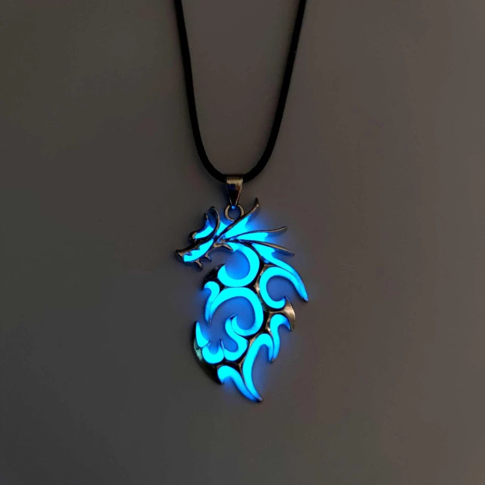 Womens Teen Girls Luminous Moon Necklace Moon Pendants Chain Choker Glow in The Dark